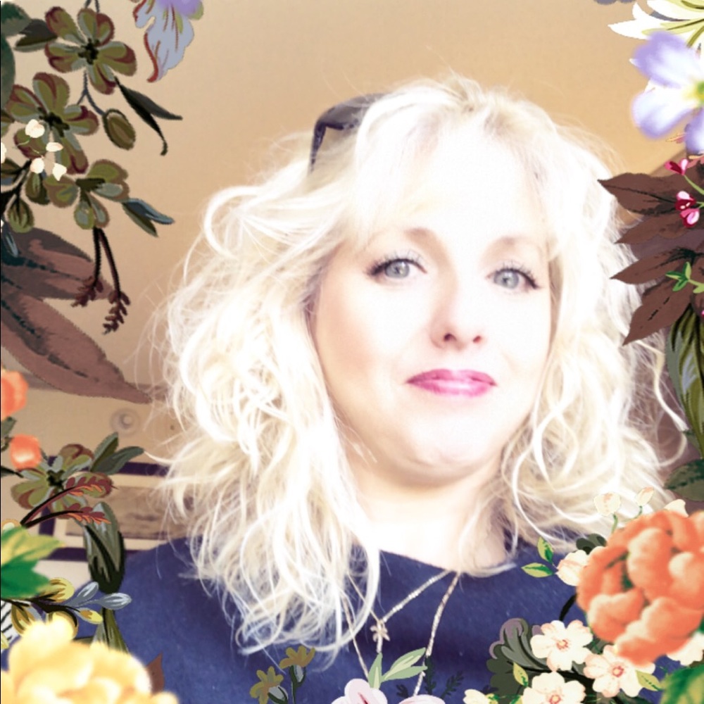 Meet your Posher, Leanna